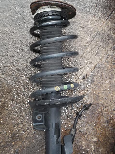 VOLVO V50 PASSENGER FRONT SHOCK 2004-2012