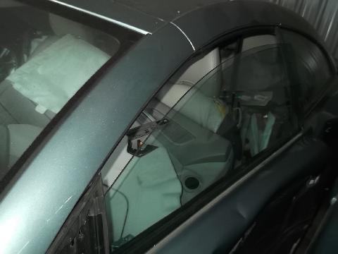 VOLVO C70 PASSENGER DOOR GLASS 2006-2013