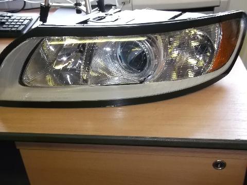 VOLVO V50 PASSENGER HEADLIGHT 2007-2013